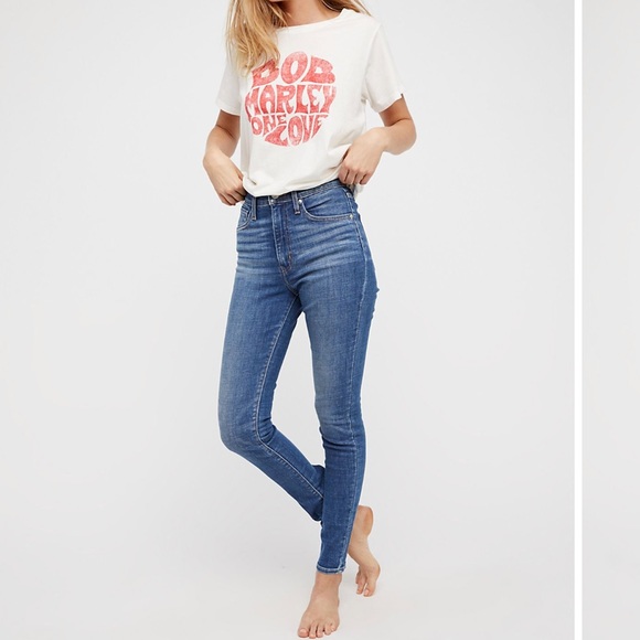 levi's shut the front door